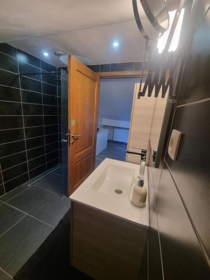 Studio Lillois Bois le Duc Luaran gambar